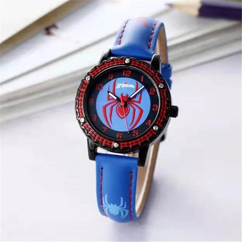 Montre Spiderman pour enfants — Aiguilles lumineuses, bracelet sport